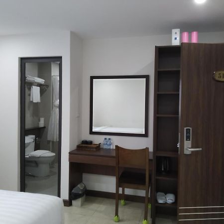 K Business 1 Hotel My Dinh 미딩 Hanoi Buitenkant foto